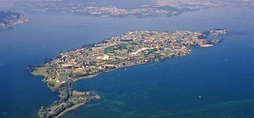 Blick von Nordost auf die Insel Reichenau